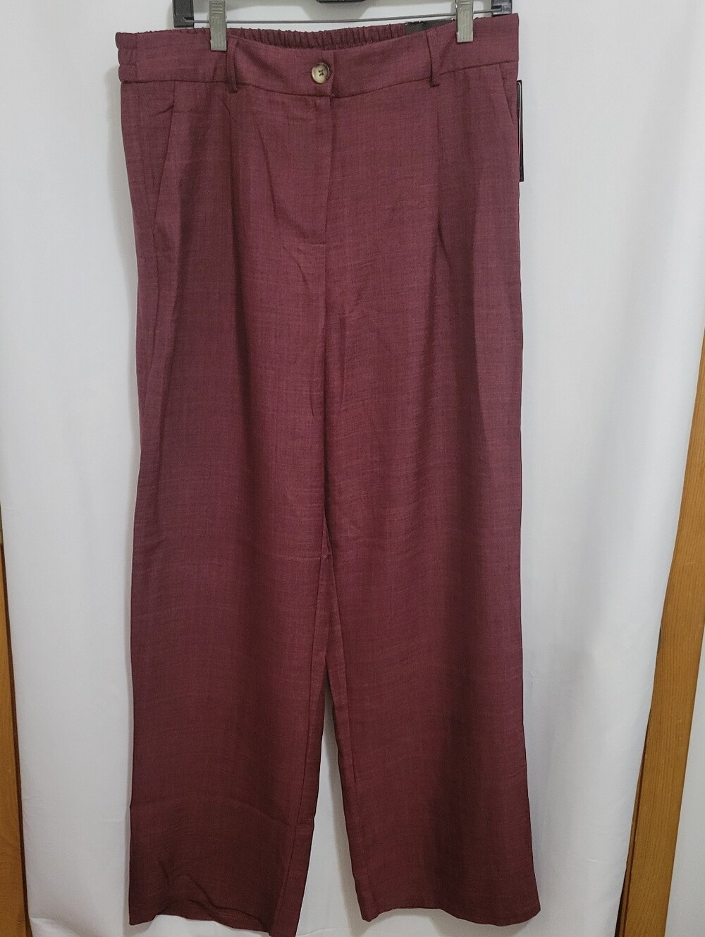 Soho Apparel Wide-Leg Pants in Deep Burgundy, Size 12. NEW